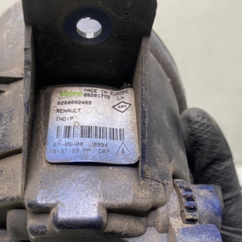 Anti brouillard gauche (feux) RENAULT CLIO 3 Photo n°4