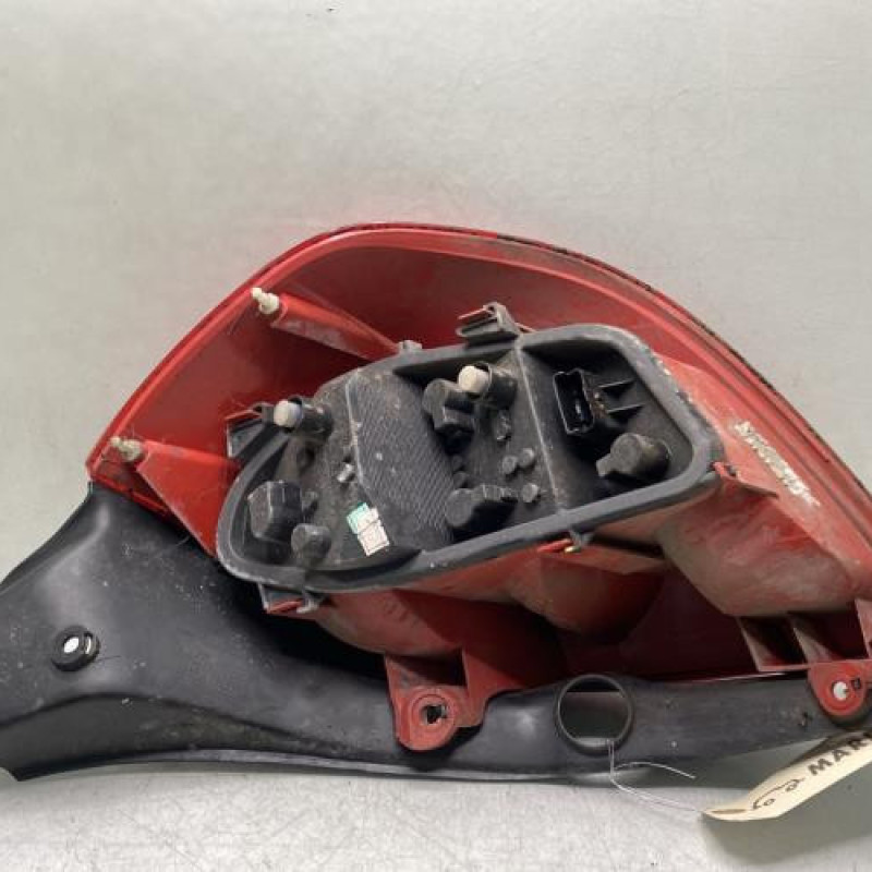 Feu arriere principal gauche (feux) RENAULT CLIO 3 Photo n°2