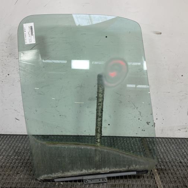 Vitre avant droit RENAULT MASTER 2 Photo n°1