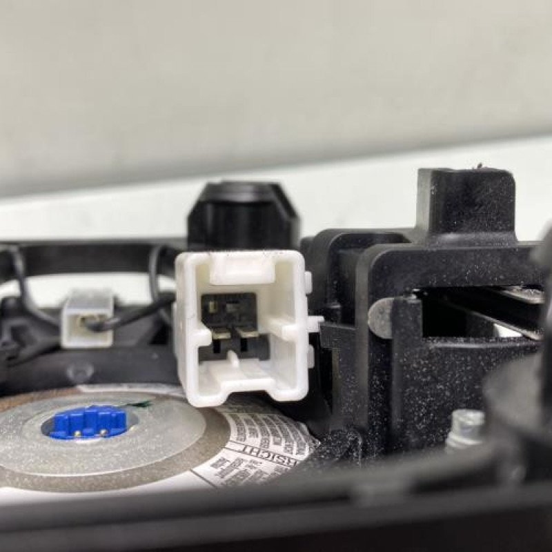 Air bag conducteur DACIA SANDERO 2 Photo n°4