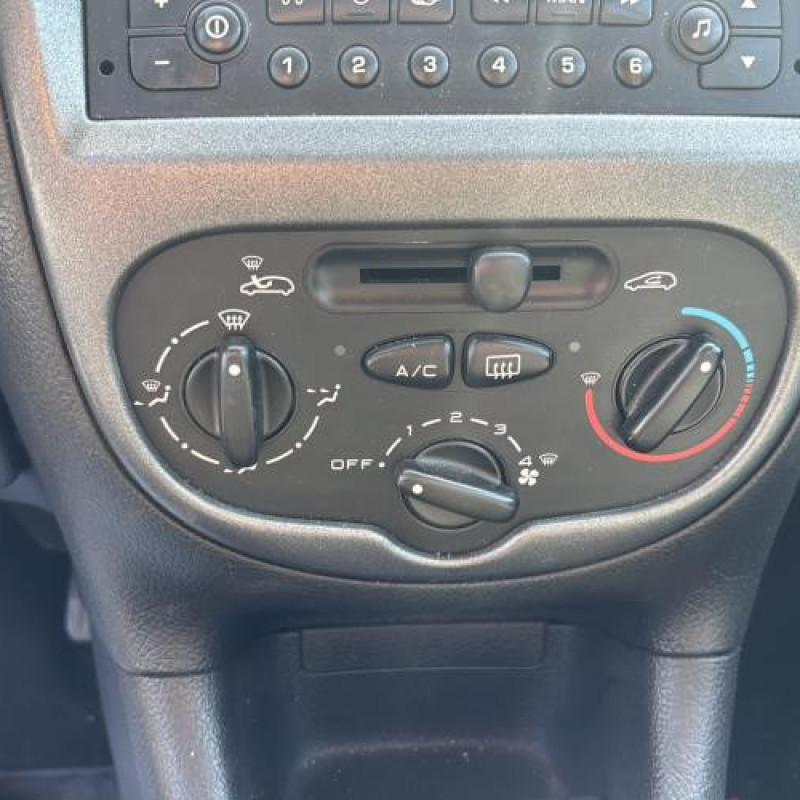 Air bag conducteur PEUGEOT 206 Photo n°18