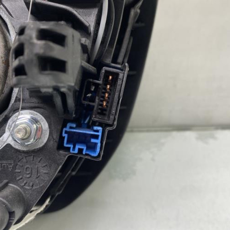 Air bag conducteur PEUGEOT 208 1 Photo n°4