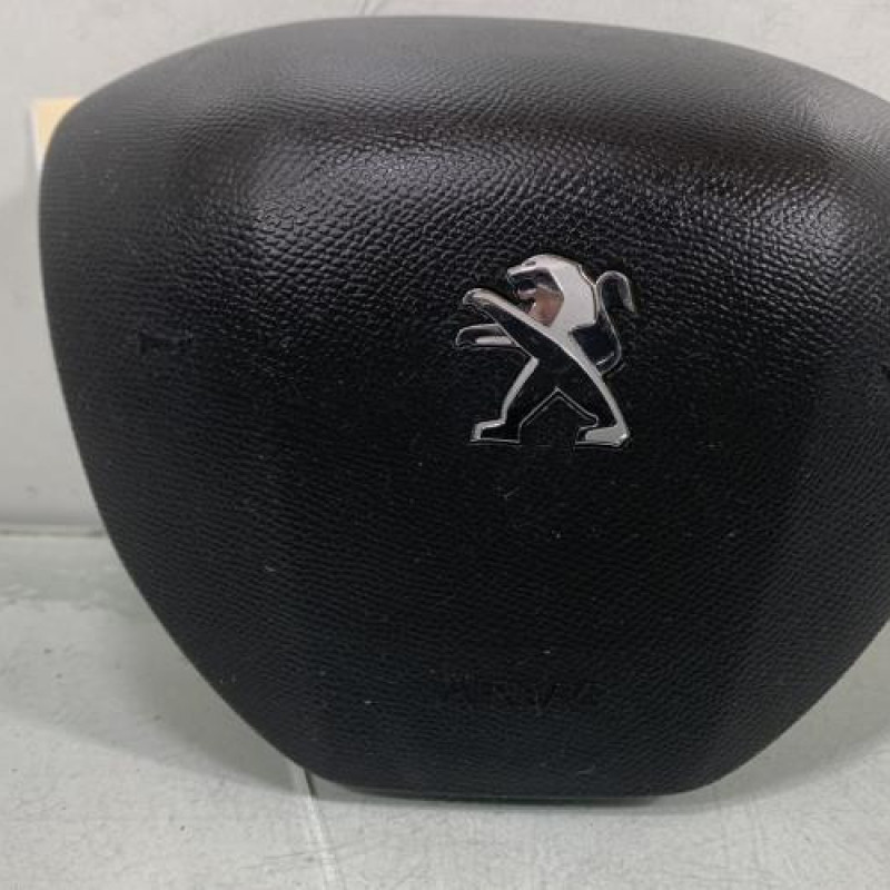 Air bag conducteur PEUGEOT 308 2 Photo n°1