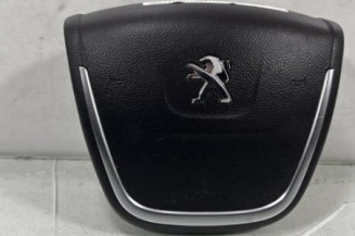 Air bag conducteur PEUGEOT 508 1 SW Photo n°1
