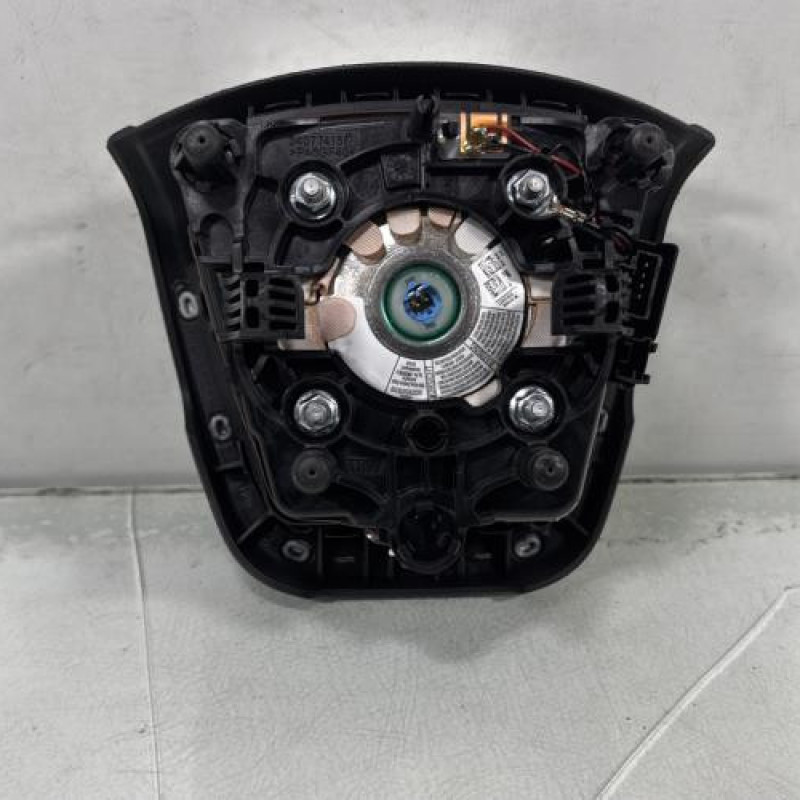 Air bag conducteur PEUGEOT 508 1 SW Photo n°2