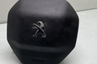Air bag conducteur PEUGEOT 5008 2