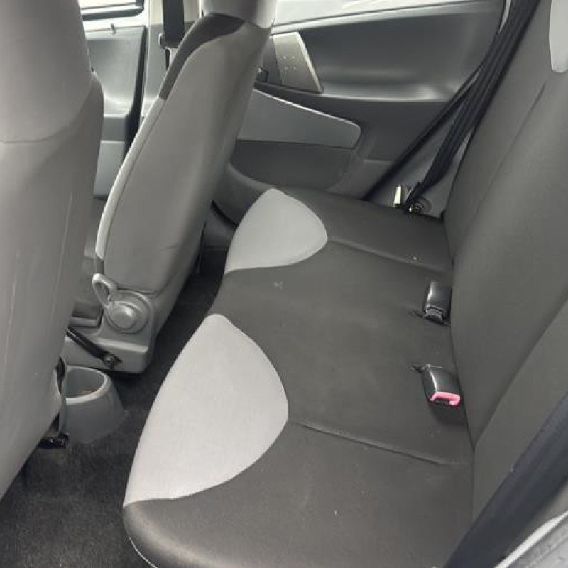 Porte avant droit PEUGEOT 107 Photo n°14