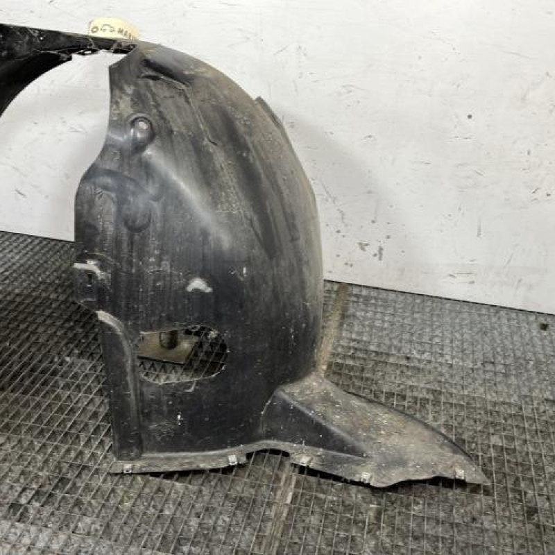 Pare boue avant gauche VOLKSWAGEN TOURAN 2 Photo n°4