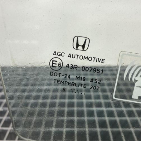 Vitre avant droit HONDA CIVIC 8