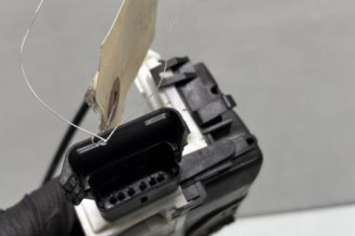 Serrure avant gauche PEUGEOT PARTNER 2