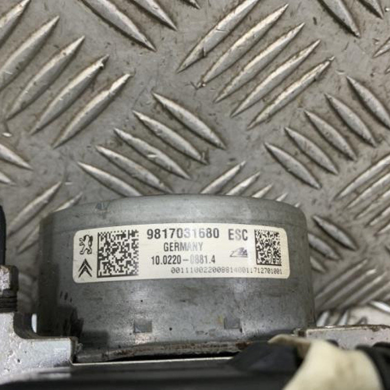 Bloc ABS (freins anti-blocage) PEUGEOT 208 1 Photo n°3