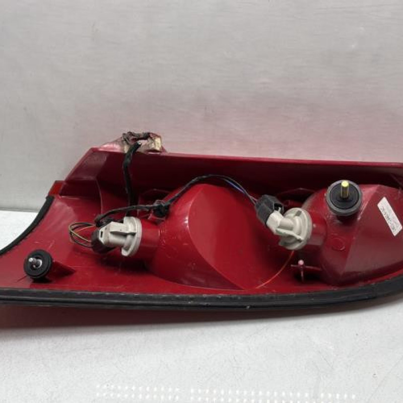 Feu arriere principal droit (feux) FORD FOCUS 1 Photo n°2