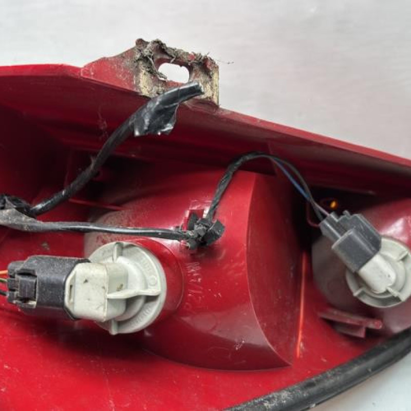 Feu arriere principal droit (feux) FORD FOCUS 1 Photo n°3