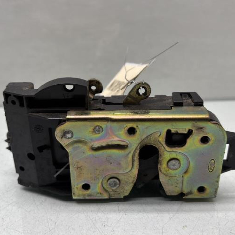 Serrure avant gauche FORD FOCUS 1 Photo n°1