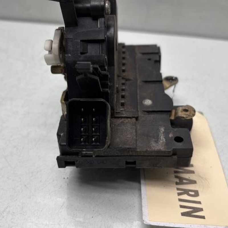 Serrure avant gauche FORD FOCUS 1 Photo n°4