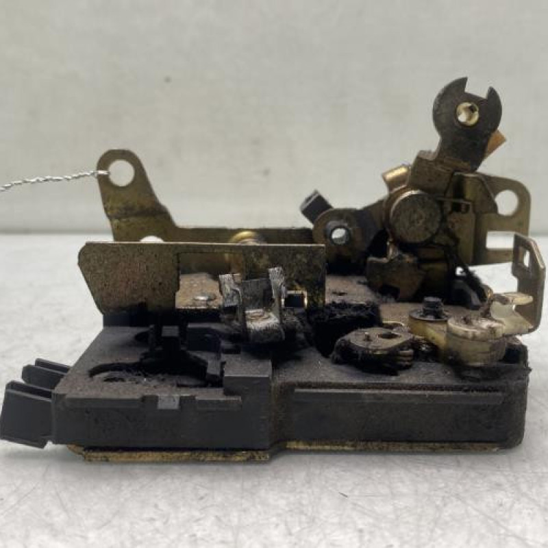 Serrure avant gauche RENAULT MASTER 2 Photo n°1