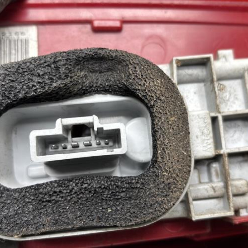 Feu arriere principal droit (feux) CITROEN BERLINGO 2 Photo n°3