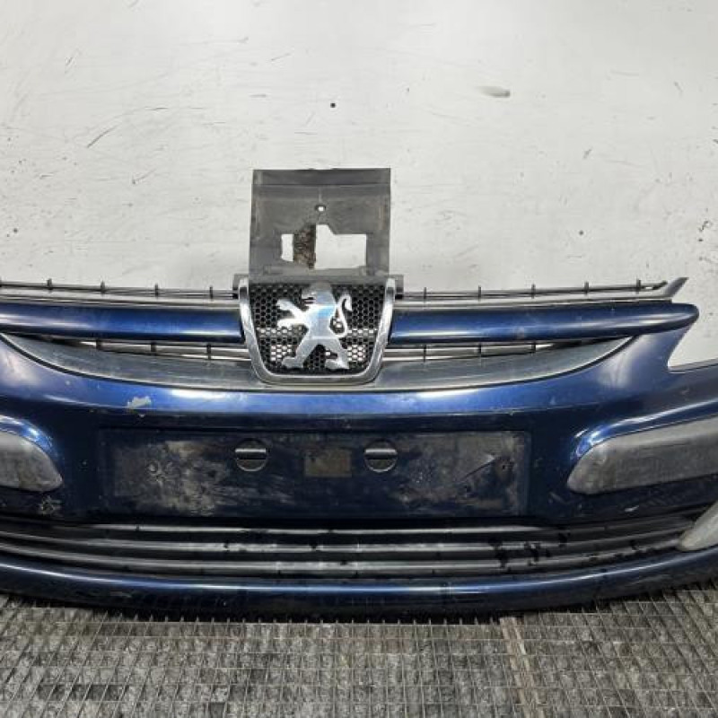 Pare choc avant PEUGEOT 607 Photo n°1