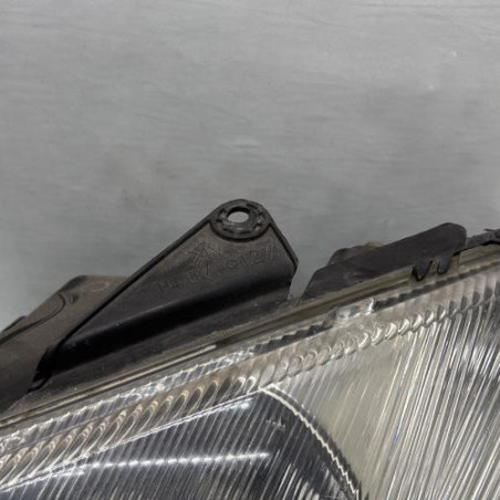 Optique avant principal gauche (feux)(phare) PEUGEOT 206