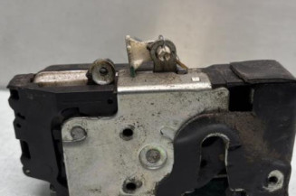 Serrure avant gauche FORD FIESTA 5 Photo n°1