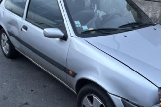 Retroviseur droit FORD FIESTA 4