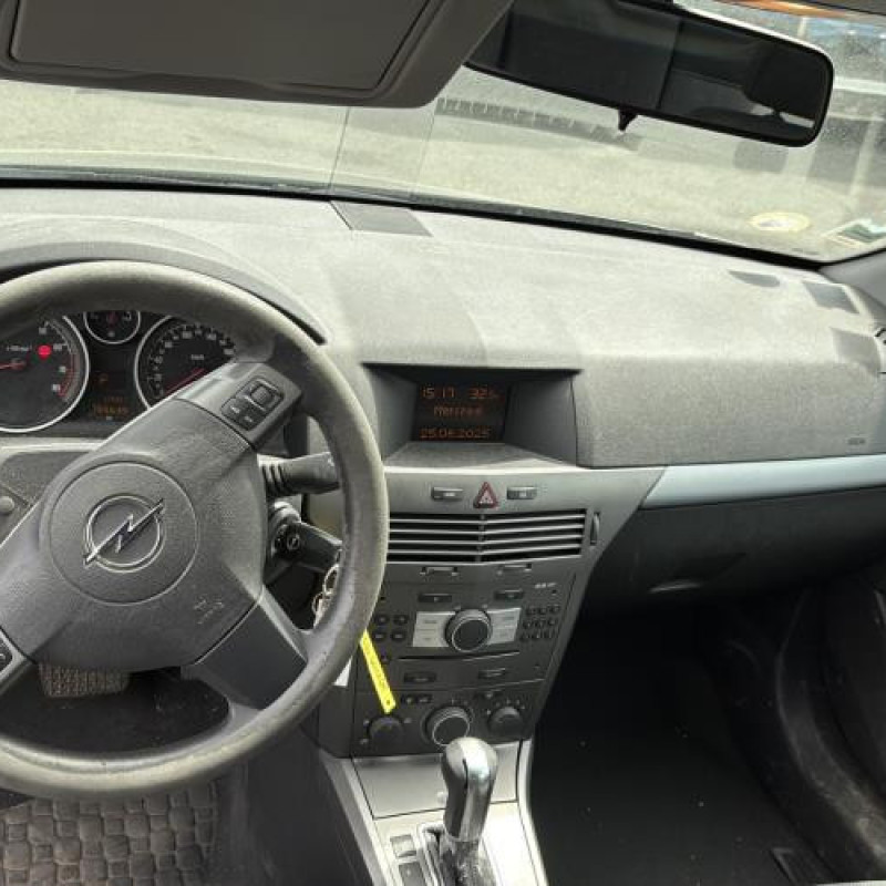 Retroviseur gauche OPEL ASTRA H Photo n°18