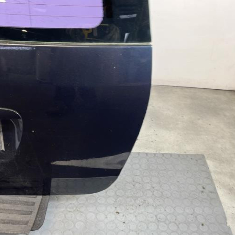 Malle/Hayon arriere MERCEDES CLASSE M 163 Photo n°4