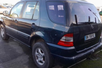 Malle/Hayon arriere MERCEDES CLASSE M 163