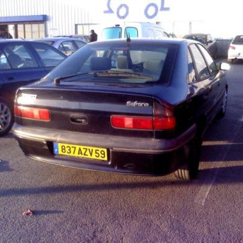 Face avant RENAULT SAFRANE Photo n°3