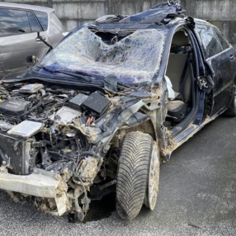 Compresseur clim RENAULT LAGUNA 3 Photo n°4