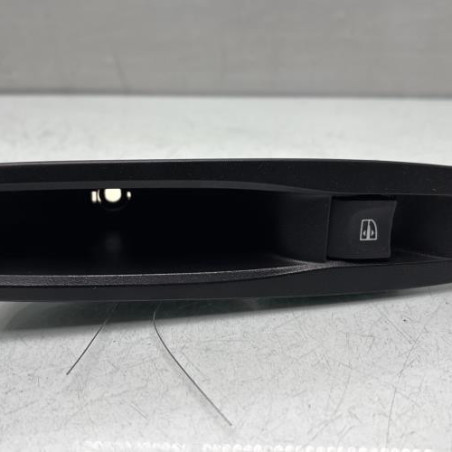 Leve vitre electrique arriere gauche RENAULT MEGANE 4 Photo n°1