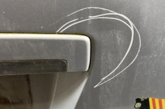 Malle/Hayon arriere KIA SORENTO 1