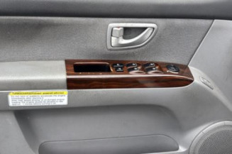 Vitre arriere droit KIA SORENTO 1