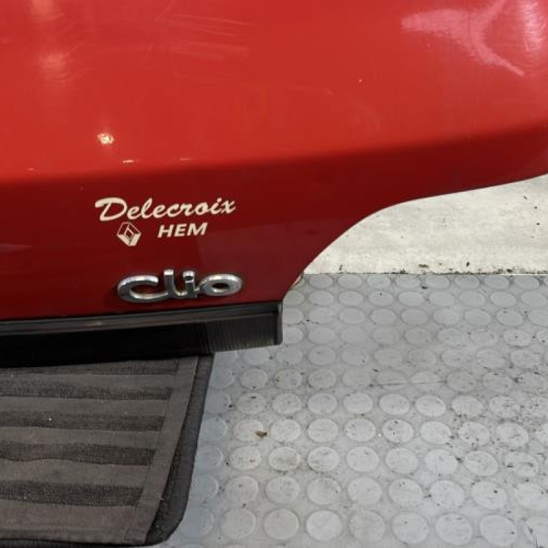 Malle/Hayon arriere RENAULT CLIO 1 Photo n°8
