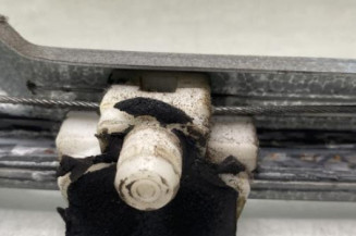 Leve vitre mecanique avant gauche RENAULT CLIO 2