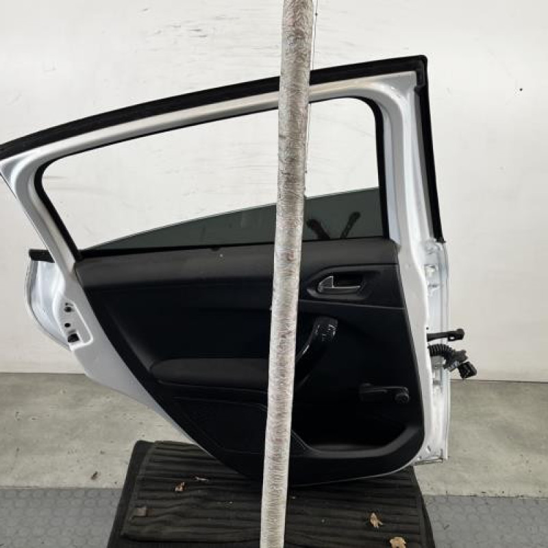 Porte arriere gauche PEUGEOT 208 1 Photo n°6