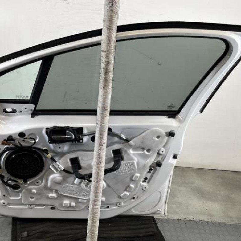 Porte avant droit PEUGEOT 208 1 Photo n°6