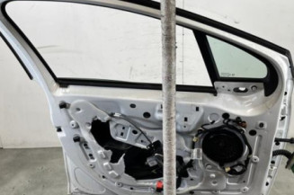 Porte avant gauche PEUGEOT 208 1