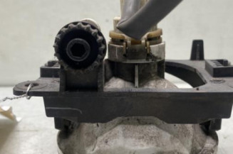 Anti brouillard droit (feux) PEUGEOT 208 1