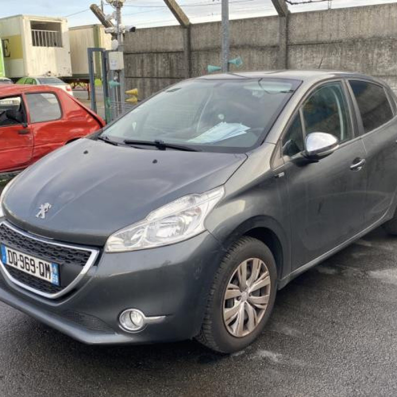 Anti brouillard droit (feux) PEUGEOT 208 1 Photo n°4