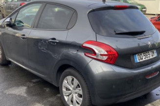 Anti brouillard droit (feux) PEUGEOT 208 1
