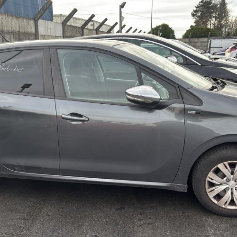 Anti brouillard droit (feux) PEUGEOT 208 1 Photo n°15