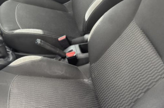 Anti brouillard droit (feux) PEUGEOT 208 1