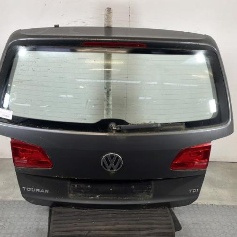 Malle/Hayon arriere VOLKSWAGEN TOURAN 2 Photo n°1