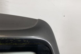 Malle/Hayon arriere VOLKSWAGEN TOURAN 2