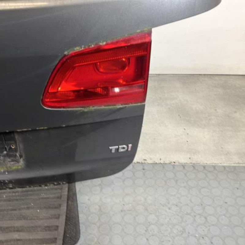 Malle/Hayon arriere VOLKSWAGEN TOURAN 2 Photo n°7