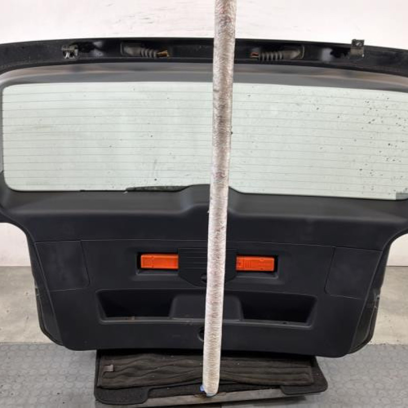 Malle/Hayon arriere VOLKSWAGEN TOURAN 2 Photo n°8