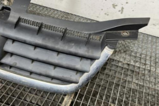 Calandre VOLKSWAGEN TOURAN 1