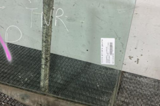 Vitre arriere gauche VOLKSWAGEN TOURAN 1