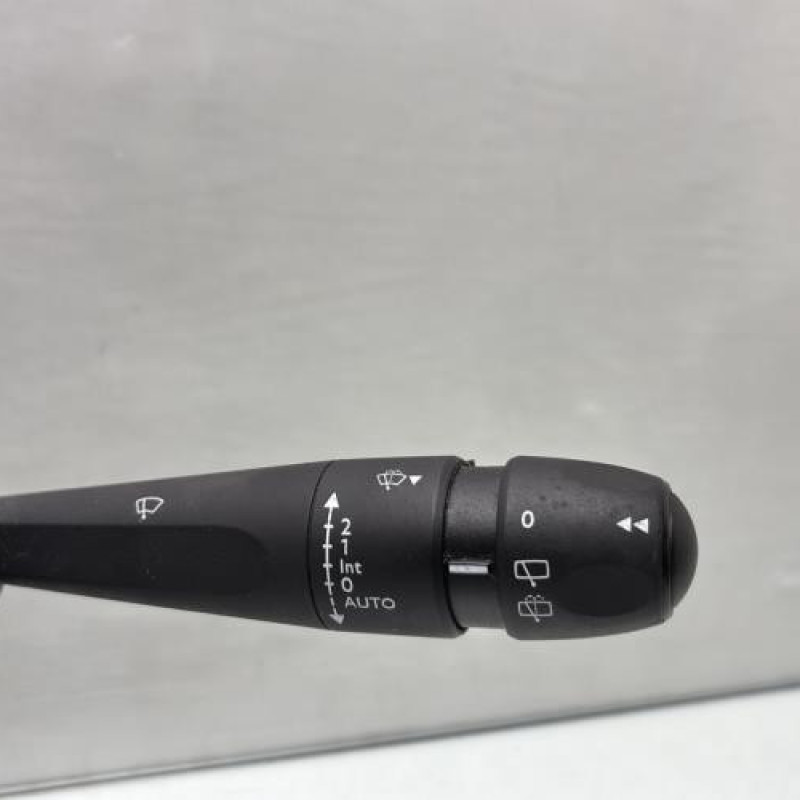 Com (Bloc Contacteur Tournant+Commodo Essuie Glace+Commodo Phare) PEUGEOT 208 1 Photo n°4